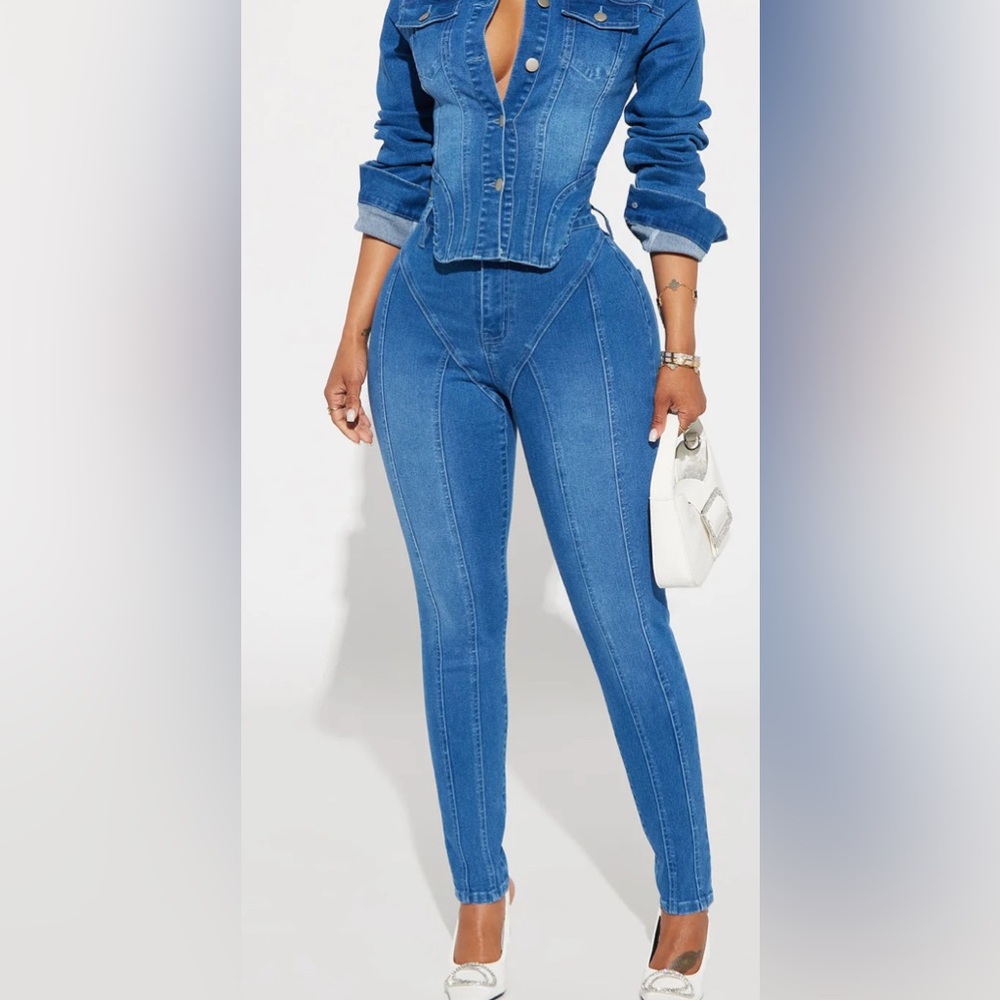 Stylish Blue Denim skinny jeans